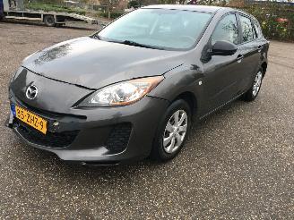 dommages Mazda 3 1.6 5drs