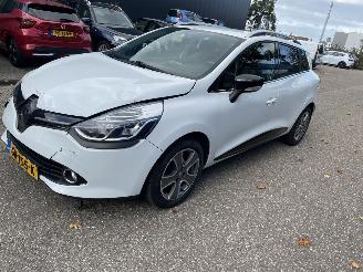 skadebil auto Renault Clio 0.9 2015/8