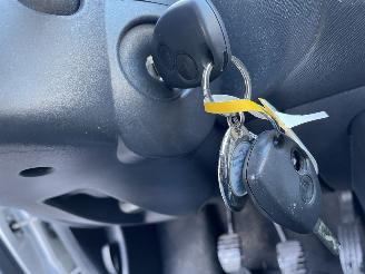 Renault Twingo 1.2 airco picture 12