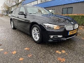 BMW 3-serie 320d picture 4