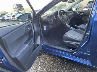 Toyota Auris 1.8 hybrid picture 17