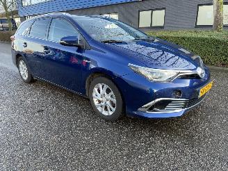 Toyota Auris 1.8 hybrid picture 6