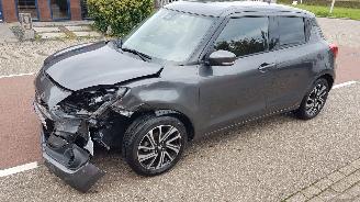 Damaged car Suzuki Swift AUTOMAAT 2023/9