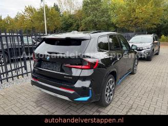 BMW iX1 30 xDrive xLine 230KW Harman Pano picture 4