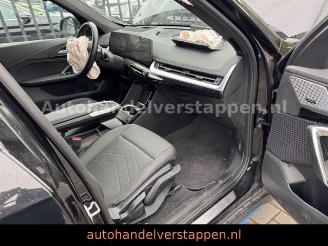 BMW iX1 30 xDrive xLine 230KW Harman Pano picture 16