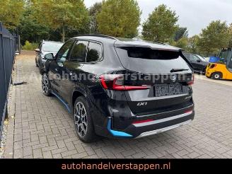 BMW iX1 30 xDrive xLine 230KW Harman Pano picture 6