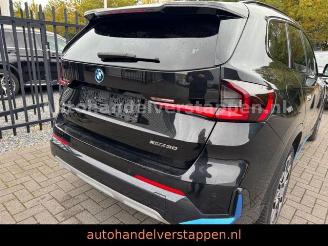 BMW iX1 30 xDrive xLine 230KW Harman Pano picture 3