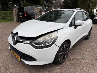 Unfallwagen Renault Clio Estate 1.5 dCi ECO Expression 2014/11