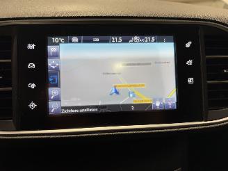 Peugeot 308 1.2 PureTech 81kW Panodak Blue Lion picture 16