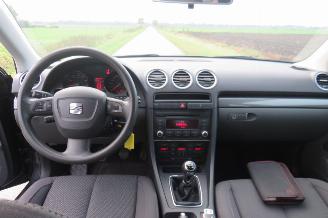 Seat Exeo ST 1.8  TSI 120pk 2011  Airco  Comfort Edition parkeerschade picture 4