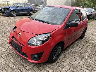 Damaged car Renault Twingo 1.2-16V Authentique 2011/4