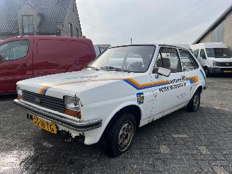Damaged car Ford Fiesta 1.1 L Bravo SCHUURVONDST 1979/4