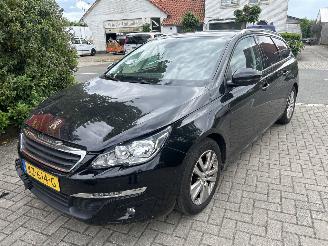 škoda osobní automobily Peugeot 308 1.2 PURETECH BLEU LEASE EXECUTIVE 2017/3