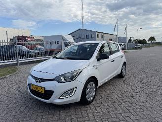 Avarii autoturisme Hyundai I-20 1.2 i  63kw Airco 2012/6