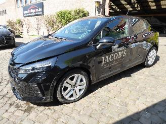 skadebil auto Renault Clio  2024/7