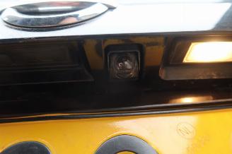 Nissan Qashqai 1.2 Premier Edition picture 6