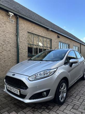 Voiture accidenté Ford Fiesta Ford Fiesta 1.0 Style Ultimate 2016/10