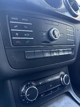 Mercedes B-klasse 220 d Ambition picture 20