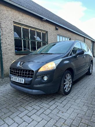 Damaged car Peugeot 3008 1.6 VTi ST 2010/11