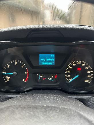 Ford Transit 470 2.0 TDCI L4H1 Trend RWD picture 9