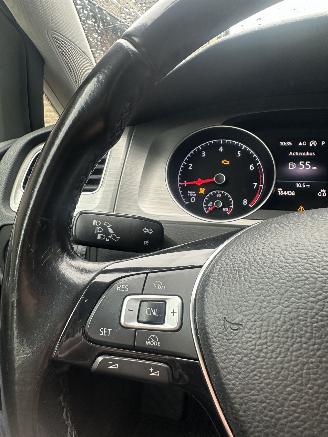 Volkswagen Golf Volkswagen Golf 1.0 TSI Connected Series picture 10