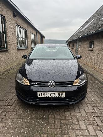 Volkswagen Golf Volkswagen Golf 1.0 TSI Connected Series picture 2