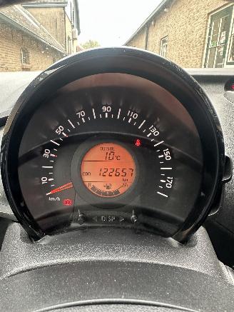 Citroën C1 Citroen C1 1.0 VTi Feel picture 10