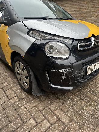 Citroën C1 Citroen C1 1.0 VTi Feel picture 21