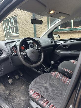 Citroën C1 Citroen C1 1.0 VTi Feel picture 17