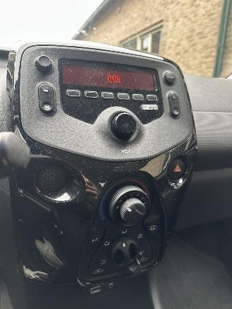 Citroën C1 Citroen C1 1.0 VTi Feel picture 12