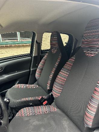 Citroën C1 Citroen C1 1.0 VTi Feel picture 18