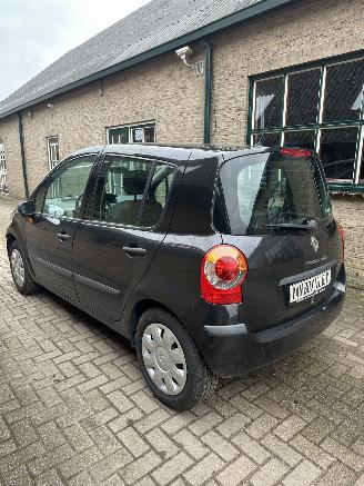 Renault Modus Renault Modus 1.4-16V Tech Road picture 6