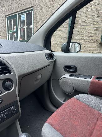 Renault Modus Renault Modus 1.4-16V Tech Road picture 13