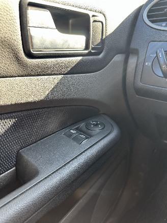 Ford Focus  picture 15