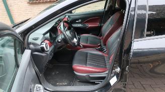 Nissan Micra Nissan Micra 1.5 dCi Tekna picture 19