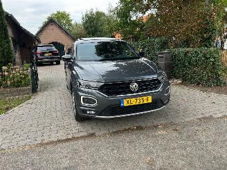 damaged passenger cars Volkswagen T-Roc 1.5 TSI Sport 2019/2