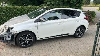 Toyota Auris 1.8 Hybrid Dynamic Ultimate picture 4