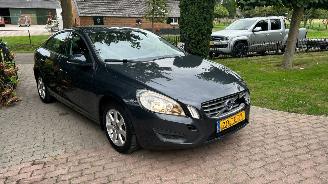 Unfallwagen Volvo S-60 1.6 T3 Business 2012/1