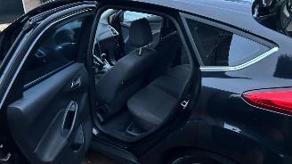 Ford Focus 1.0 EcoBoost Lease Titanium picture 25