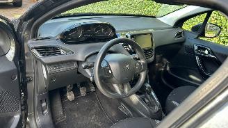 Peugeot 208 1.2 PureTech Blue Lion picture 14