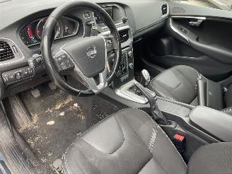 Volvo V-40 1560cc diesel picture 9