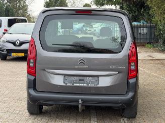 Citroën Berlingo 1.2 PureTech . 5 PERSOONS | CRUISE CONTROL | NAVI picture 4