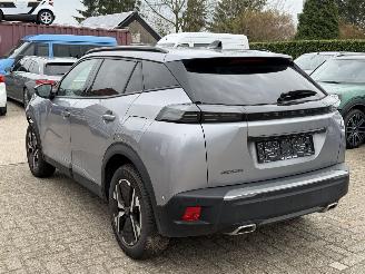 Peugeot 2008 1.2 PureTech 130 EAT8 Allure. ( schroefschade ) picture 4