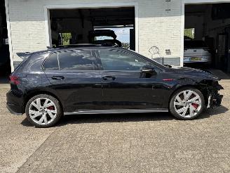 Voiture accidenté Volkswagen Golf GTI CLUBSPORT 300PK PANO ( SCHROEFSCHADE ) 2023/9