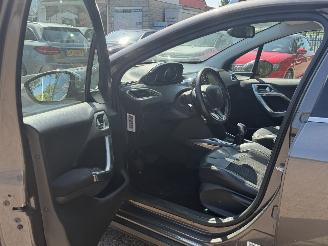 Peugeot 2008 1.2 VTi Acces. TREKHAAK | KLIMA | NAVI | CRUISE CONTROL. picture 11