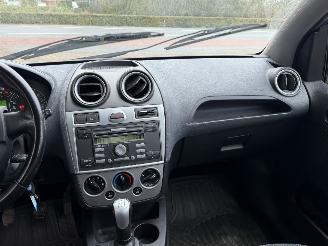 Ford Fiesta 1.3 8v Futura . AIRCO | 5 DEURS | picture 14