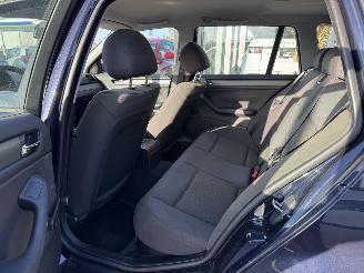 BMW 3-serie 316i Touring picture 15