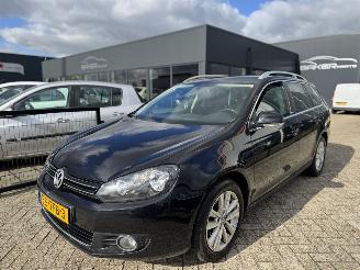 uszkodzony samochody osobowe Volkswagen Golf Golf variant 1.2 TSi Style Bluemotion 2012/1