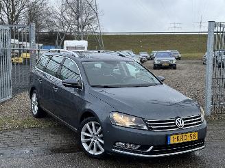 skadebil auto Volkswagen Passat 1.4 TSI Highline edition bluemotion 2013/6