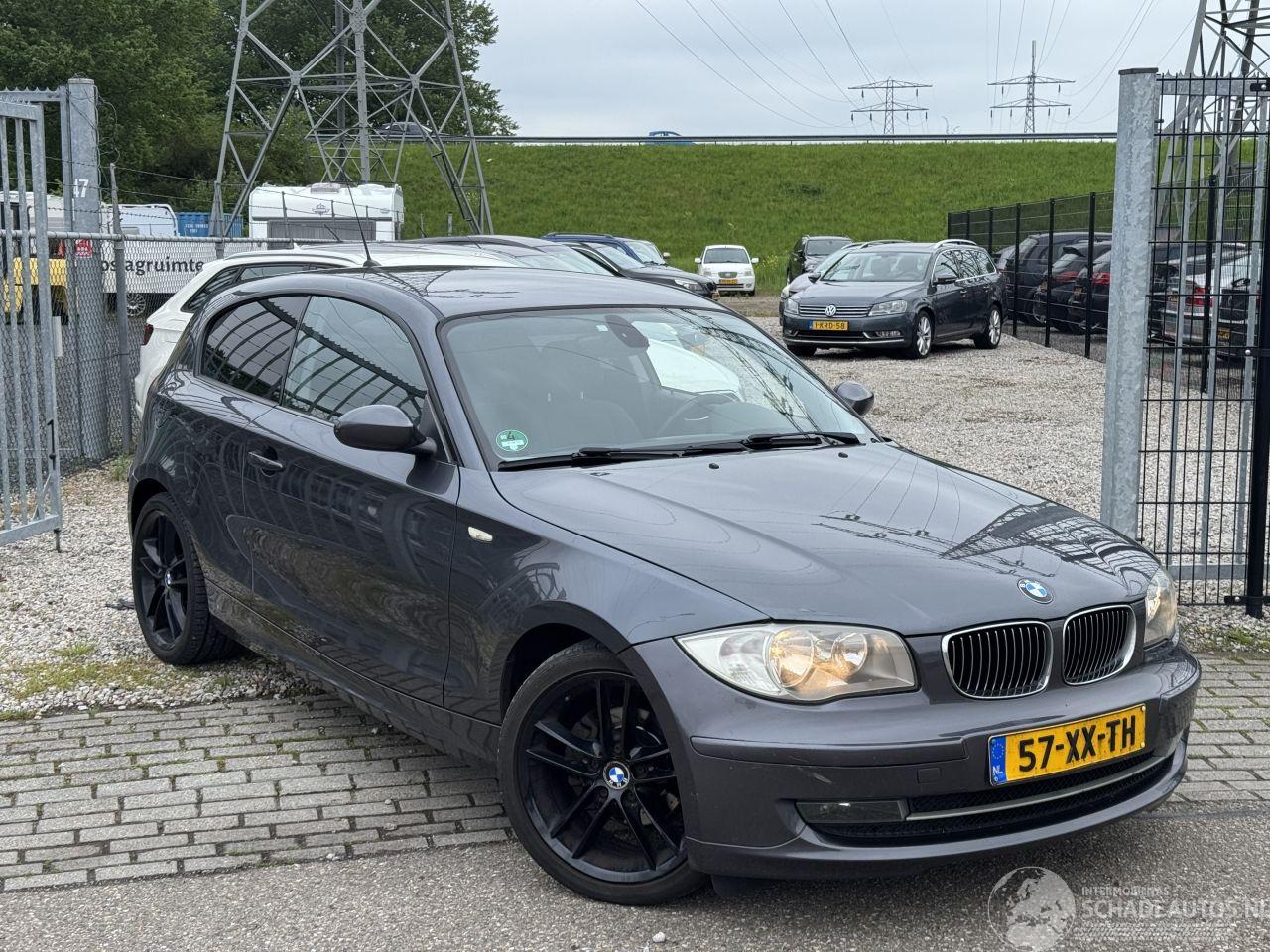 BMW 1-serie 118 D High Executive